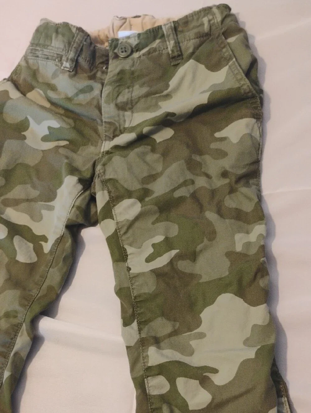 Gap Kids Khaki Cargo Pants Size 6 Green  Camo Everyday Casual Uniform | MSR $45